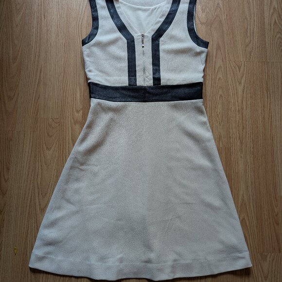 Aline Midi Dress - Picture 2 of 10